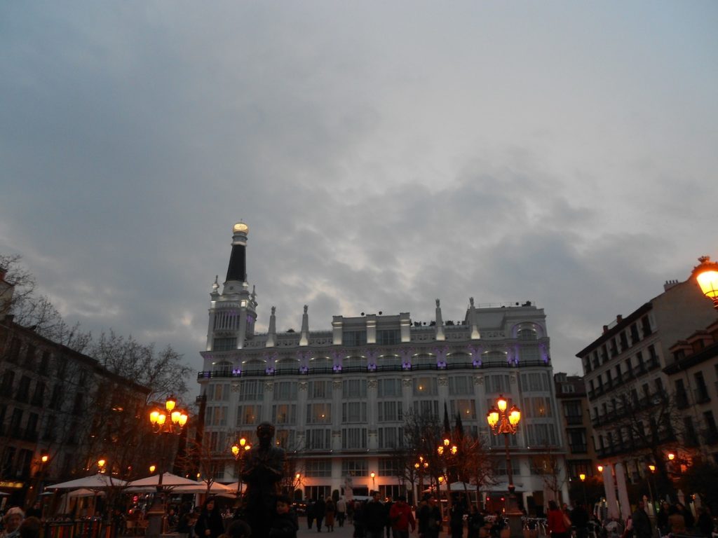 Hotel Me Madrid - Plaza Santa Ana Madrid - Rooftopbar Madrid - Tipps für Madrid