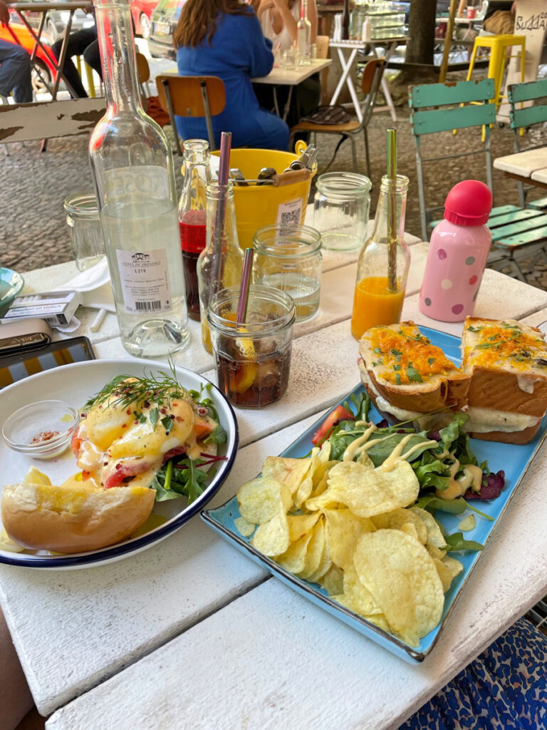 Allans Breakfastclub - fruehstueck prenzlauer berg - katerfruehstueck berlin - hangover breakfast berlin