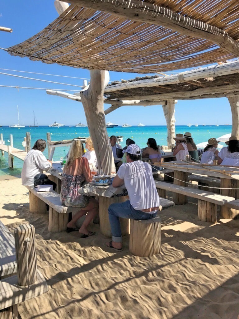 Die besten Beach Clubs in St. Tropez | Miss Phiaselle | A Happy Life