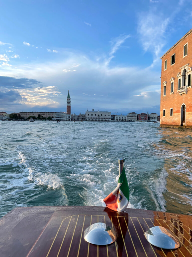 Fortbewegung in Venedig - Kosten Wassertaxi Venedig