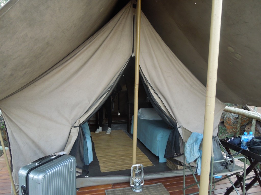 Eingang zum Zelt