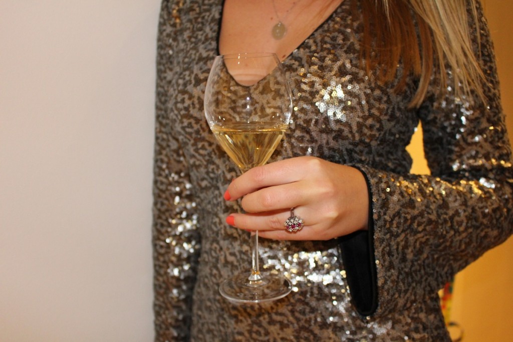 Silvester - 2015 - 2016 -NYE - Happy New Year - Fashion - Kleider - Champagner - Pailletten - Spitze - Blond