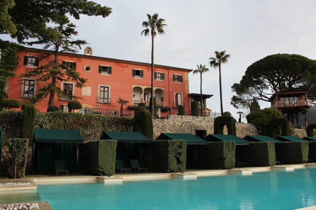 Gran Hotel Son Net-Boutique Hotel Mallorca-Small Luxury Hotels of the World-Mallorca Hoteltipp-Reiseblogger-Fincahotel Mallorca-Die besten Hotels auf Mallorca-Poolbereich Gran Hotel Son Net