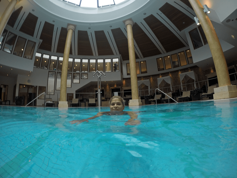 arosa-kitzbuehel-wellnessbereich-pool