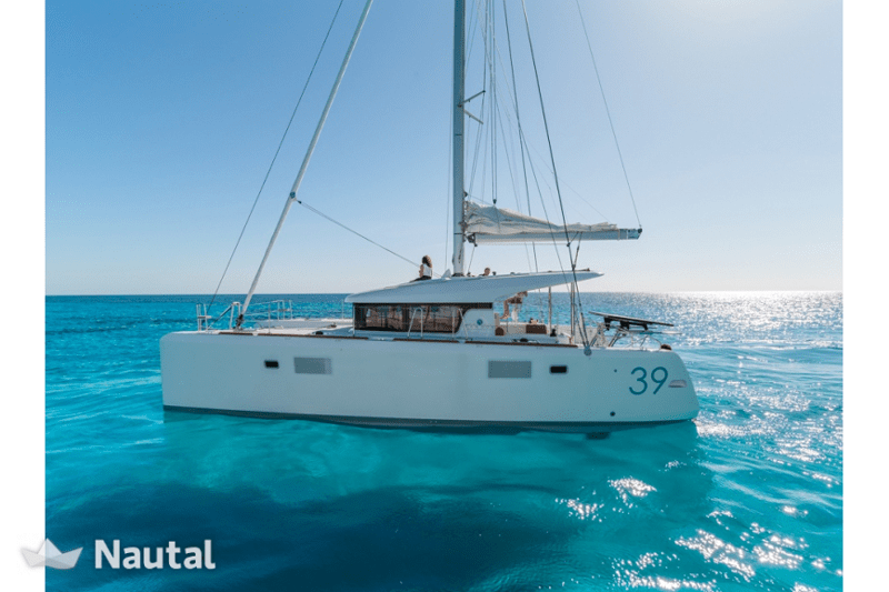 Ibiza-per-Boot-erkunden-Nautal-Bootcharter-Segelboot-mieten-Ibiza